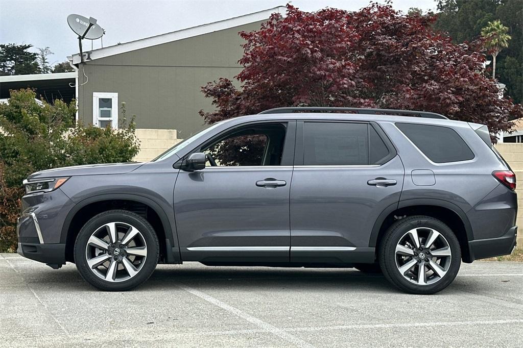 new 2025 Honda Pilot car, priced at $56,250