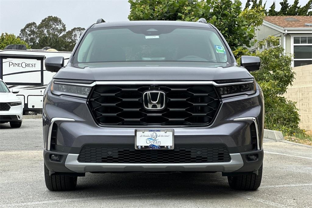 new 2025 Honda Pilot car, priced at $56,250