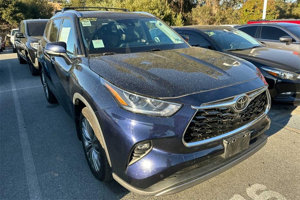 used 2021 Toyota Highlander car, priced at $35,624