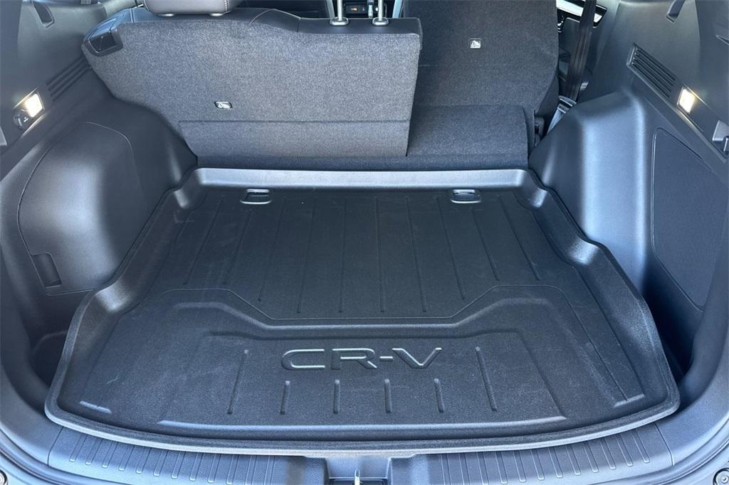 new 2026 Honda CR-V Hybrid car, priced at $43,700