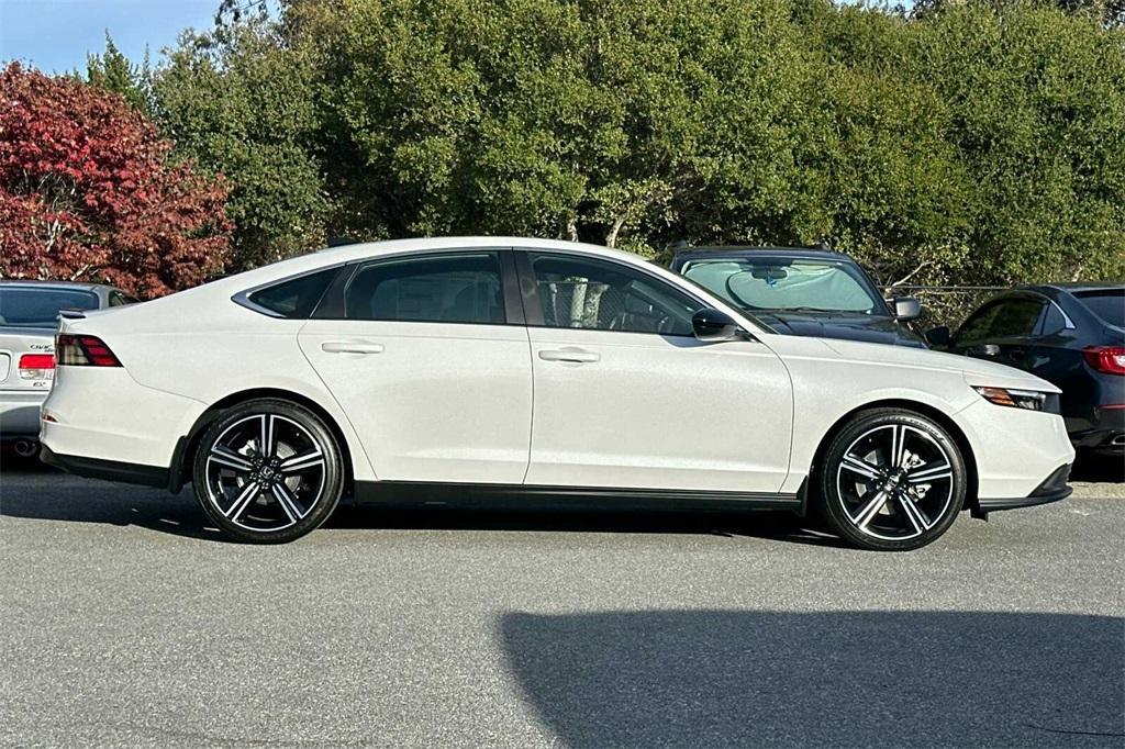 new 2025 Honda Accord Hybrid car