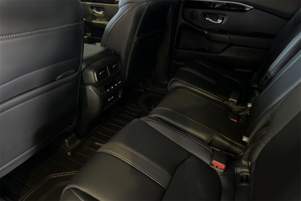 new 2025 Honda Pilot car, priced at $49,600