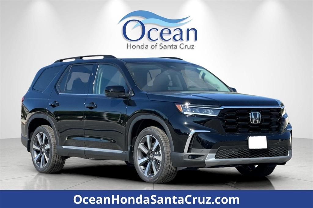 new 2025 Honda Pilot car, priced at $49,600