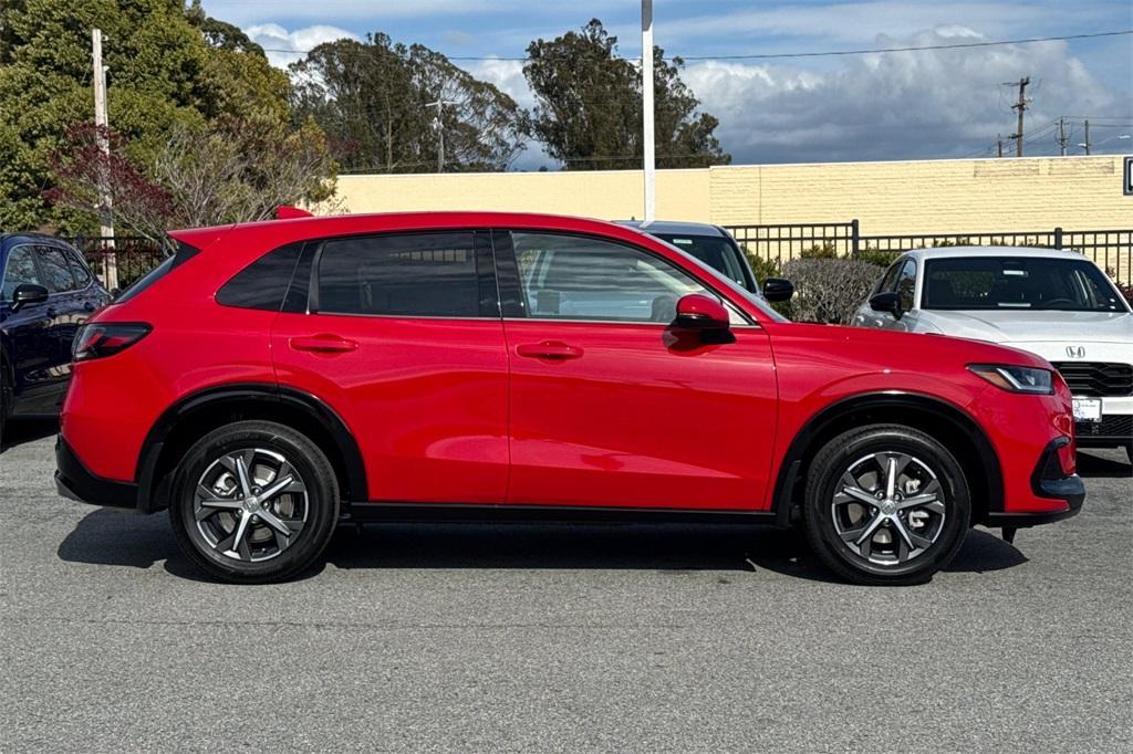 new 2025 Honda HR-V car, priced at $30,895