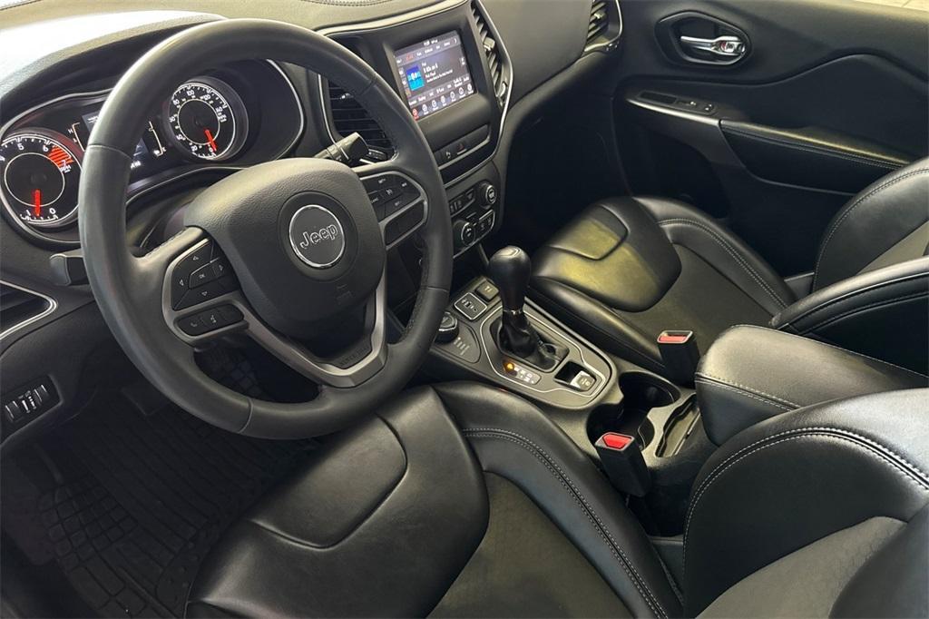 used 2020 Jeep Cherokee car, priced at $16,770