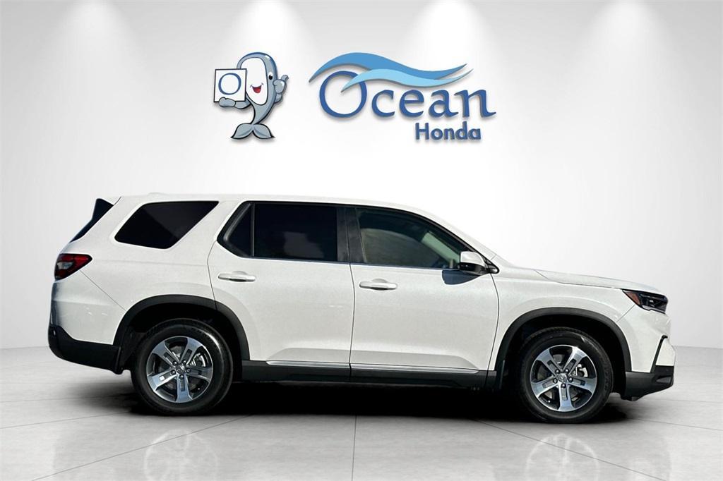 new 2025 Honda Pilot car, priced at $48,280
