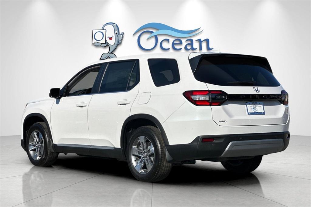new 2025 Honda Pilot car, priced at $48,280