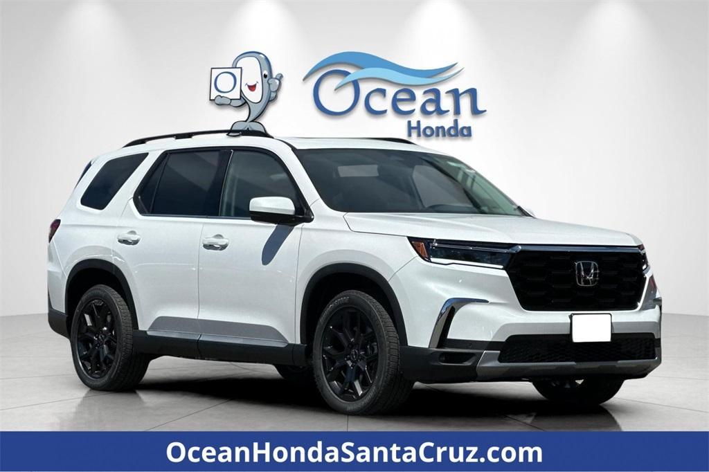 new 2025 Honda Pilot car, priced at $53,750