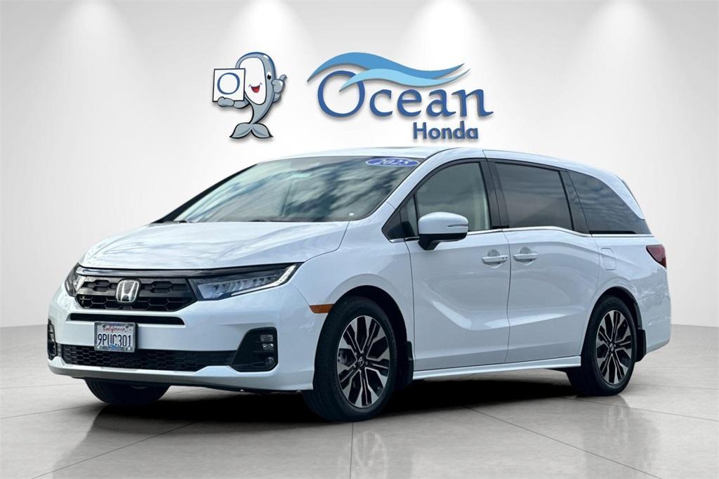 used 2025 Honda Odyssey car, priced at $45,499