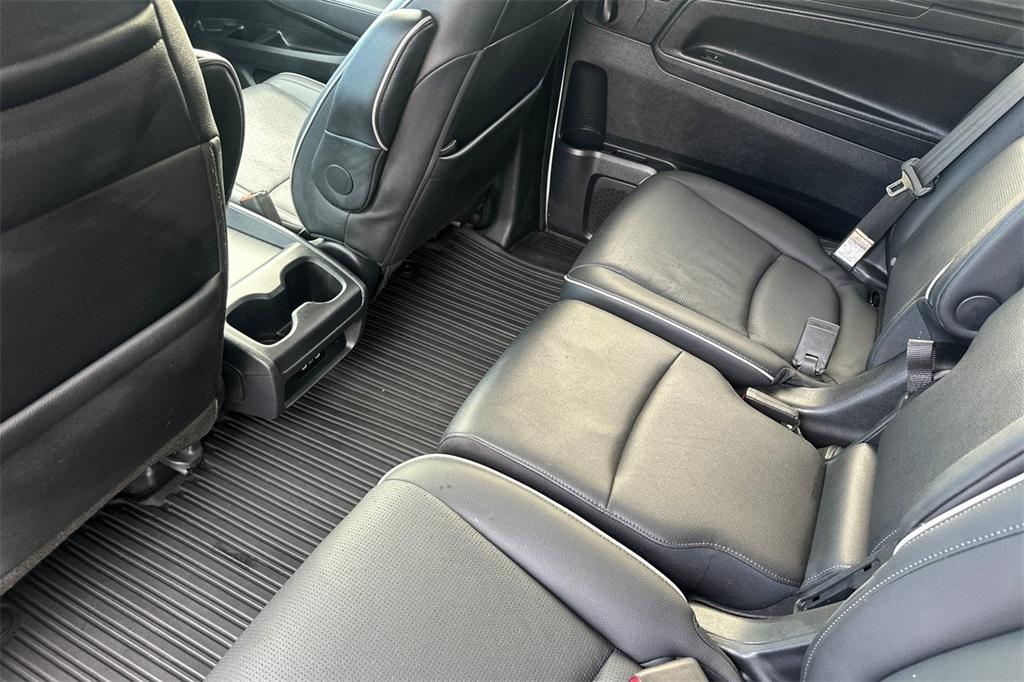 used 2025 Honda Odyssey car, priced at $45,499
