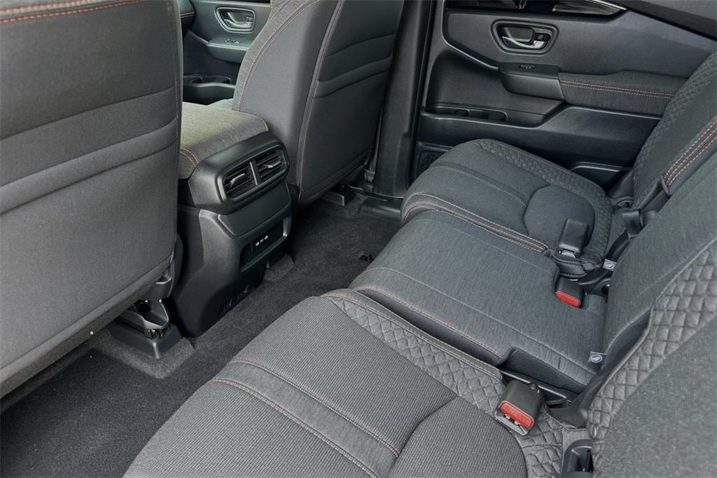 new 2025 Honda Pilot car, priced at $43,750