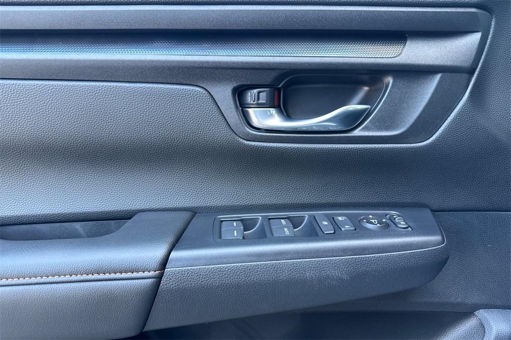new 2026 Honda CR-V Hybrid car, priced at $38,525