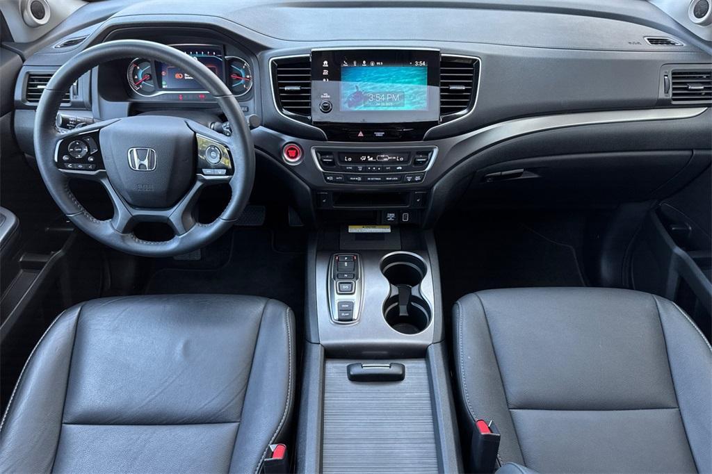 used 2022 Honda Pilot car, priced at $32,997