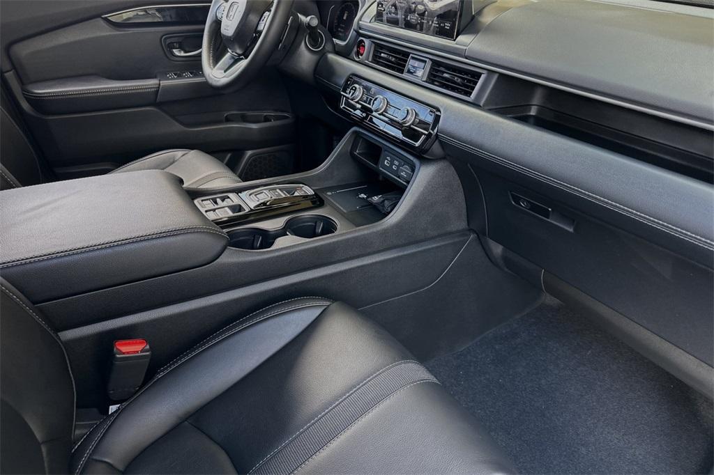 new 2025 Honda Pilot car