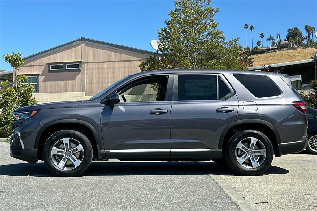 new 2025 Honda Pilot car, priced at $44,895