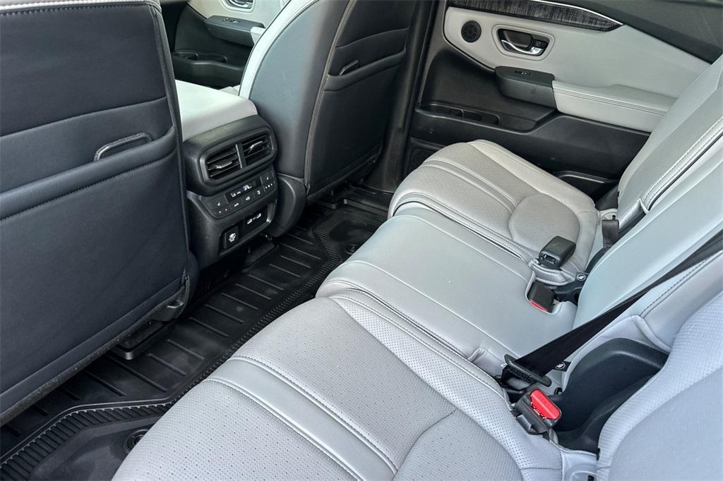 used 2023 Honda Pilot car, priced at $42,261