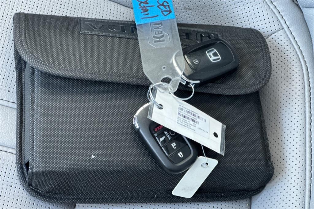 used 2023 Honda Pilot car, priced at $42,261