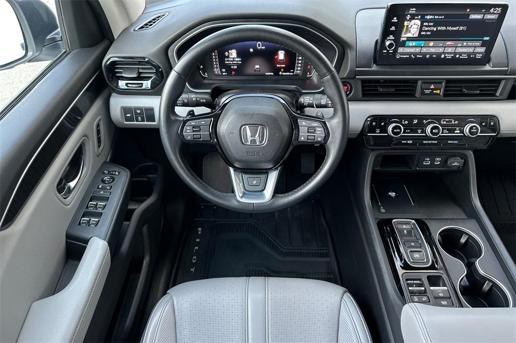used 2023 Honda Pilot car, priced at $42,261