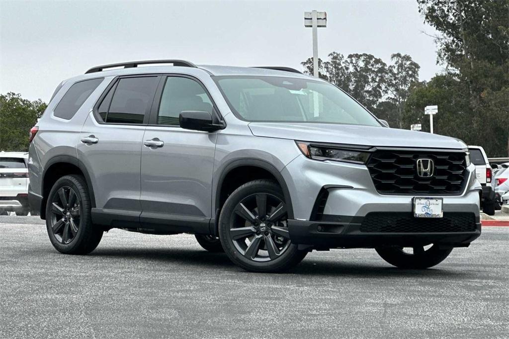 new 2025 Honda Pilot car, priced at $43,695