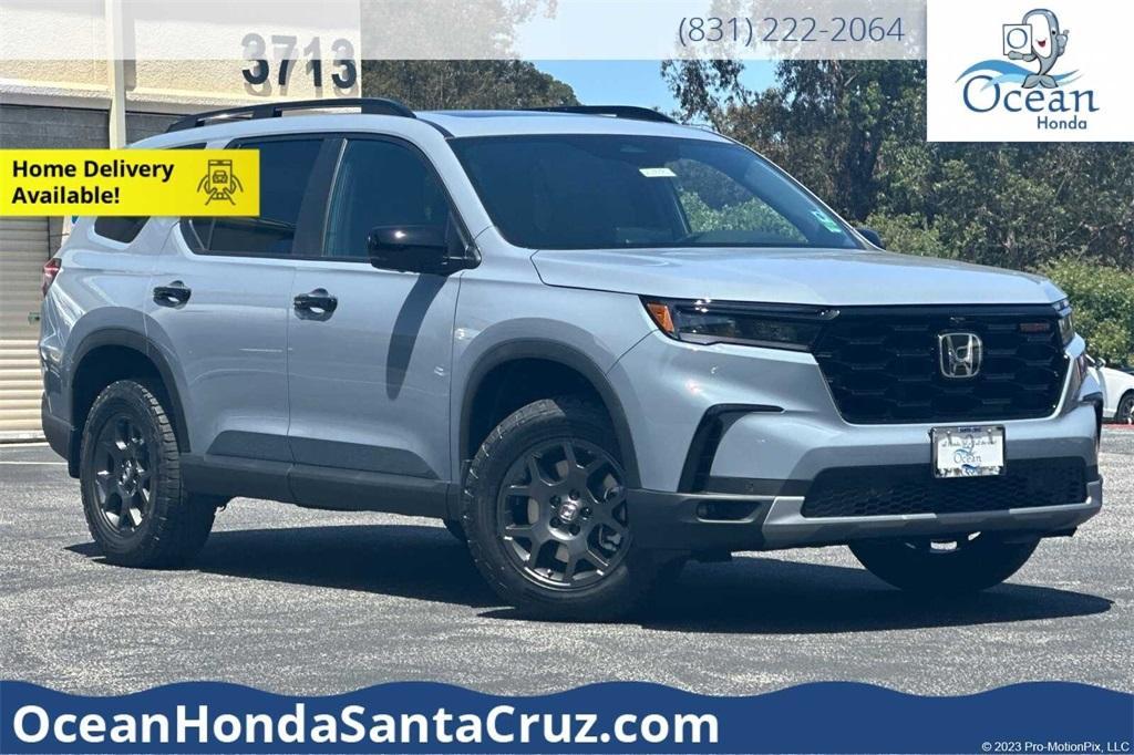 new 2025 Honda Pilot car, priced at $51,250