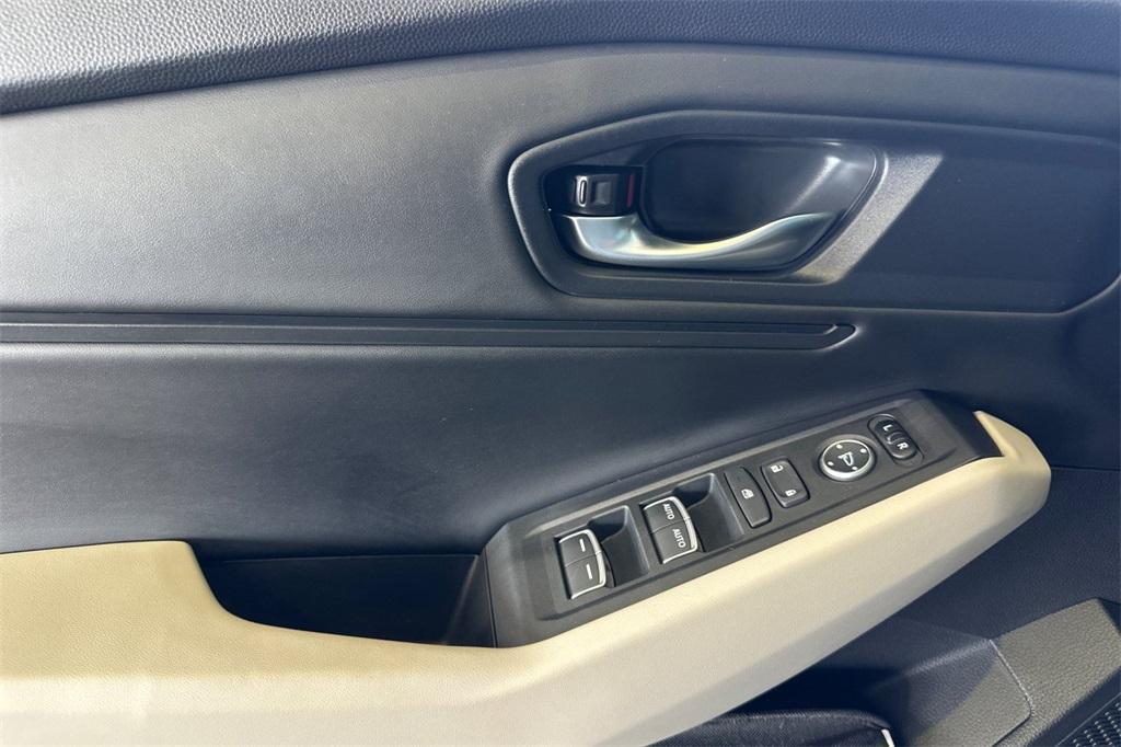 new 2025 Honda Accord car, priced at $31,710