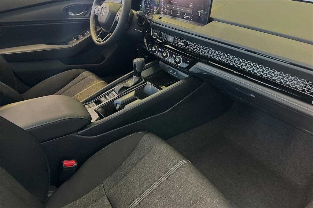 new 2025 Honda Accord Hybrid car, priced at $35,260