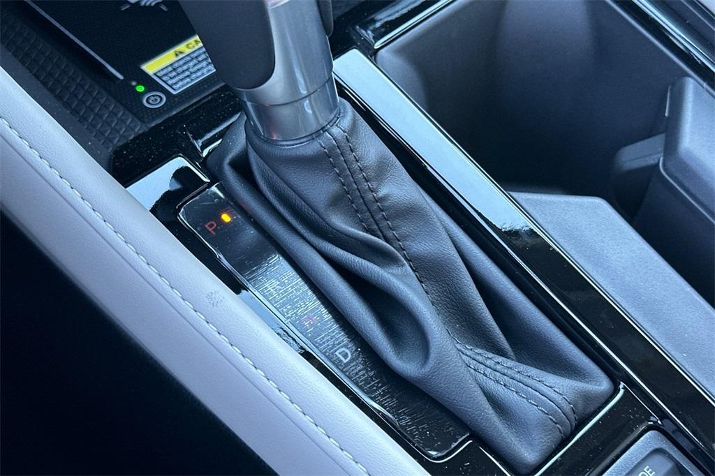 new 2025 Honda Accord Hybrid car, priced at $40,905