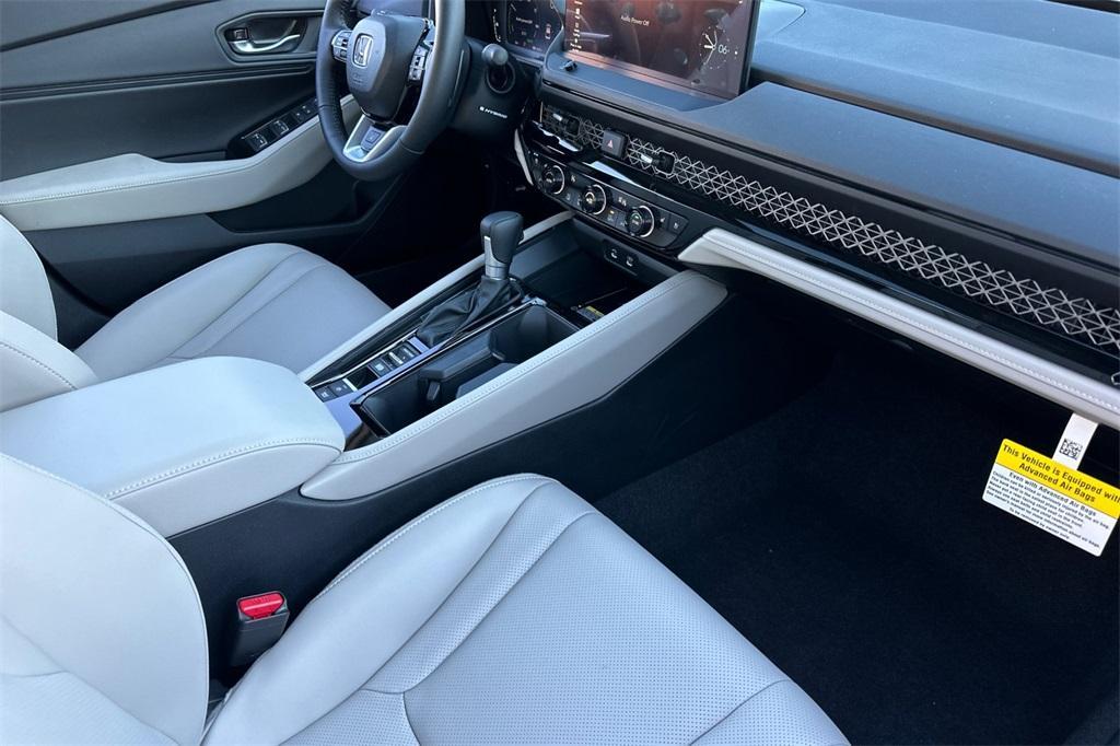 new 2025 Honda Accord Hybrid car, priced at $40,905