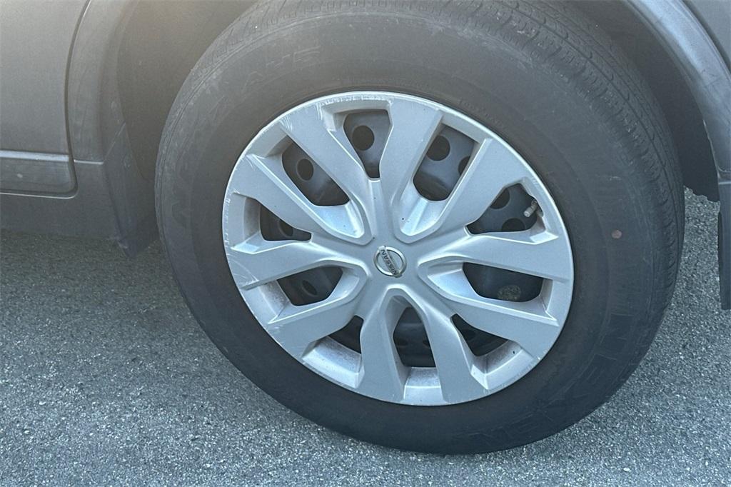 used 2015 Nissan Rogue car, priced at $10,998