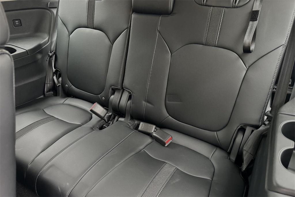 new 2025 Honda Pilot car, priced at $45,405