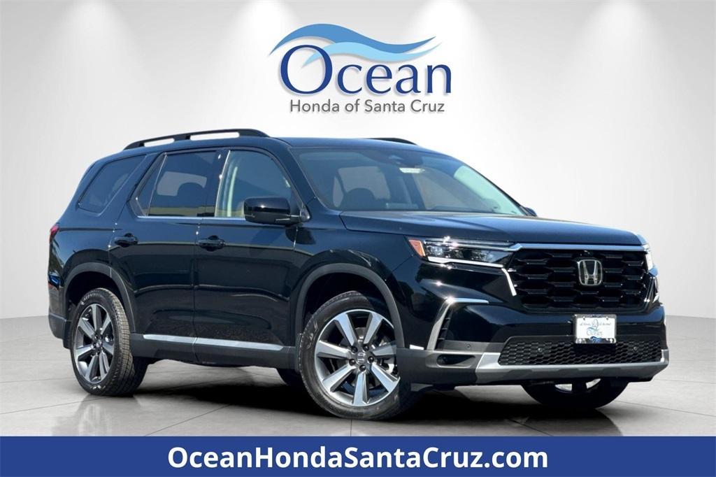 new 2025 Honda Pilot car, priced at $54,575