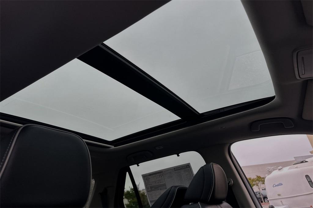 new 2025 Honda Pilot car, priced at $54,575