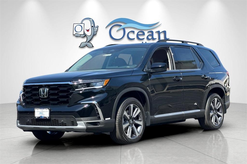 new 2025 Honda Pilot car, priced at $54,575
