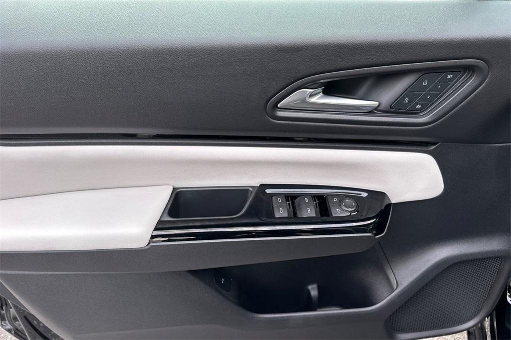 new 2025 Honda Prologue car, priced at $53,605