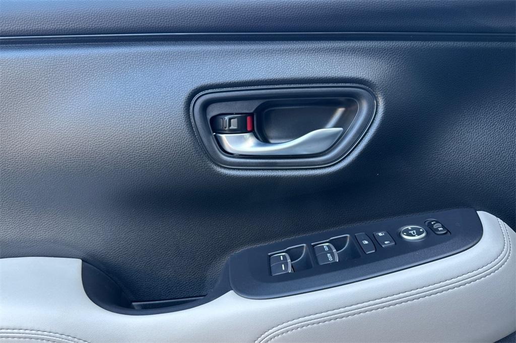 new 2026 Honda HR-V car, priced at $31,955