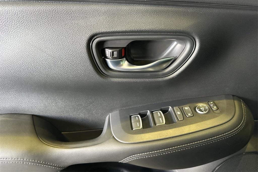 new 2025 Honda HR-V car, priced at $32,395
