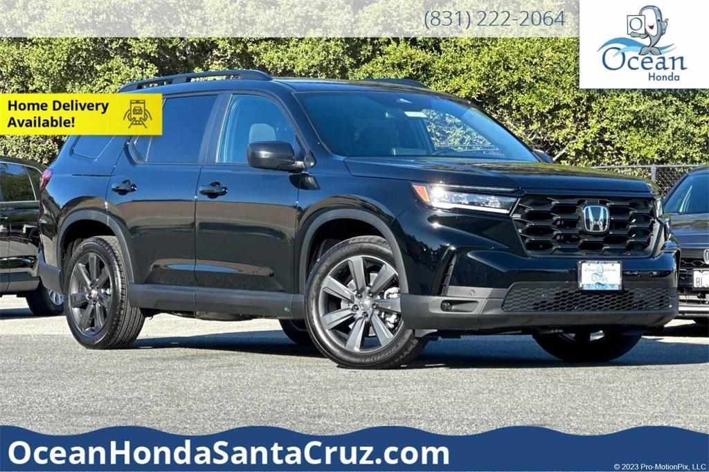 new 2025 Honda Pilot car, priced at $43,695