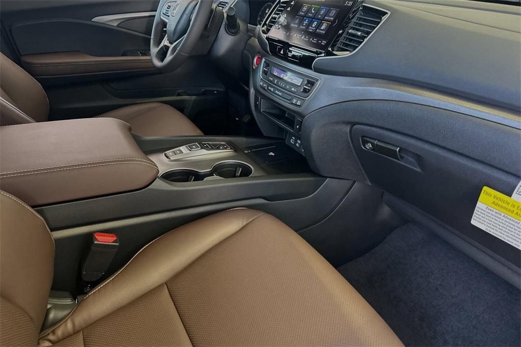 used 2025 Honda Ridgeline car, priced at $38,582