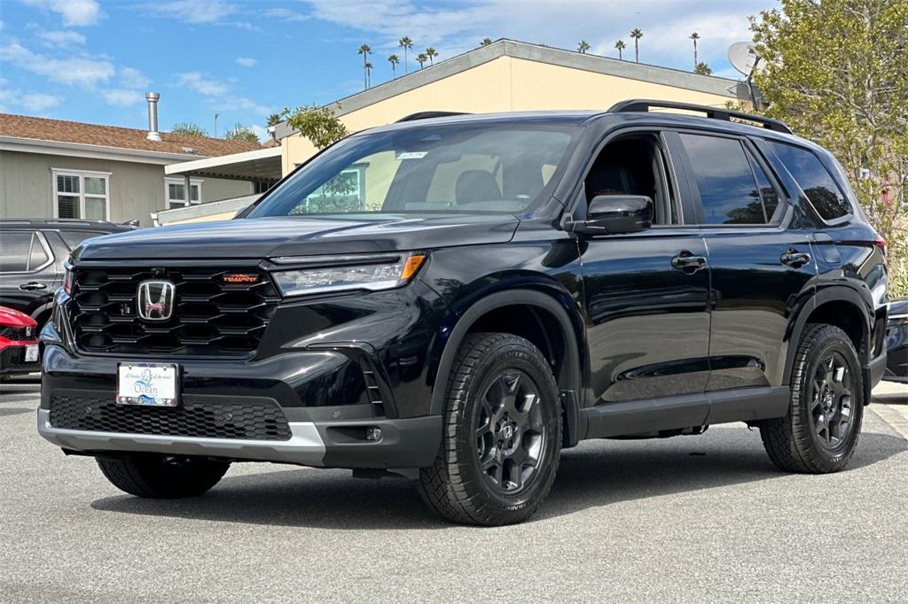 new 2025 Honda Pilot car, priced at $50,850