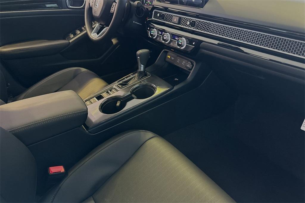 new 2025 Honda Civic Hybrid car, priced at $33,100