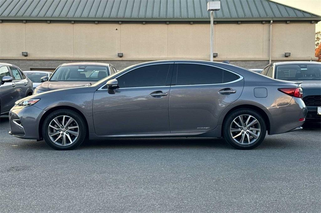 used 2016 Lexus ES 300h car, priced at $19,995