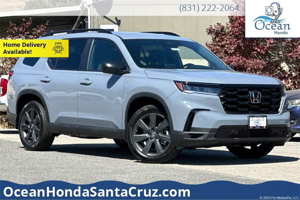 new 2025 Honda Pilot car, priced at $44,205