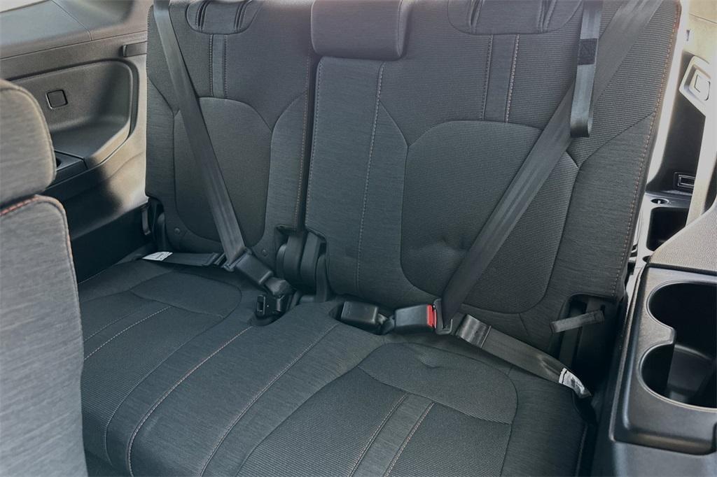 new 2025 Honda Pilot car, priced at $44,205