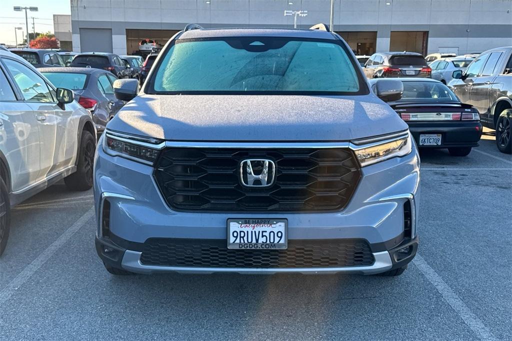 used 2025 Honda Pilot car, priced at $42,997