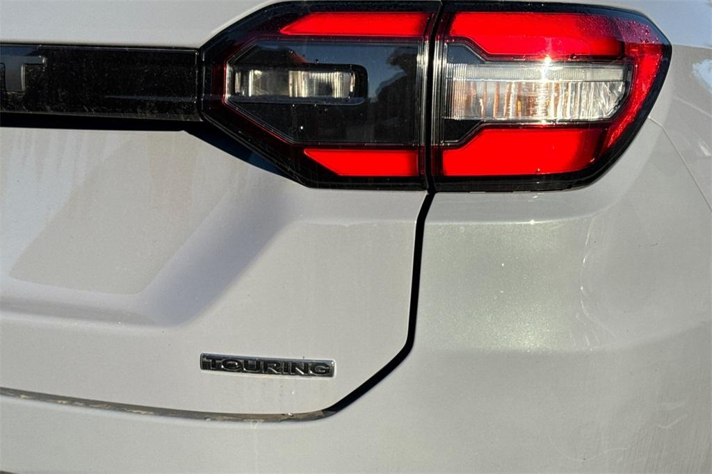 used 2025 Honda Pilot car, priced at $42,997