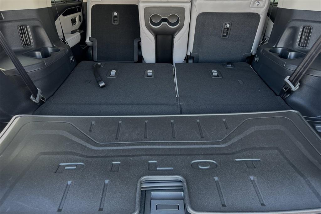 new 2025 Honda Pilot car, priced at $47,505