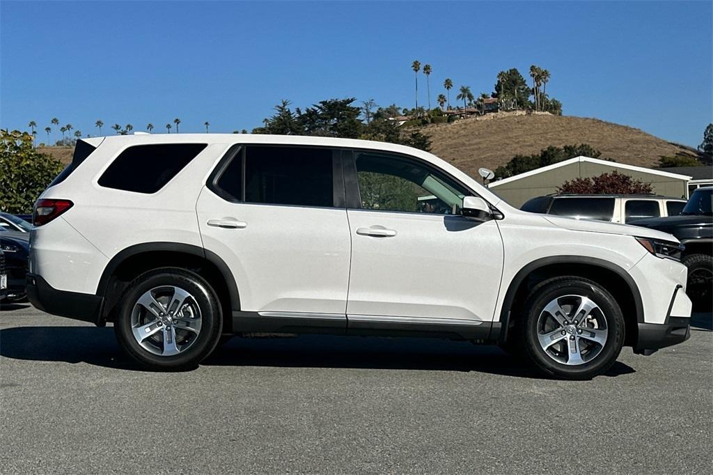 new 2025 Honda Pilot car, priced at $47,505