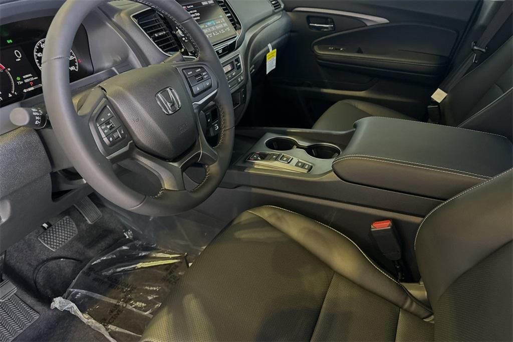 new 2025 Honda Ridgeline car, priced at $44,885