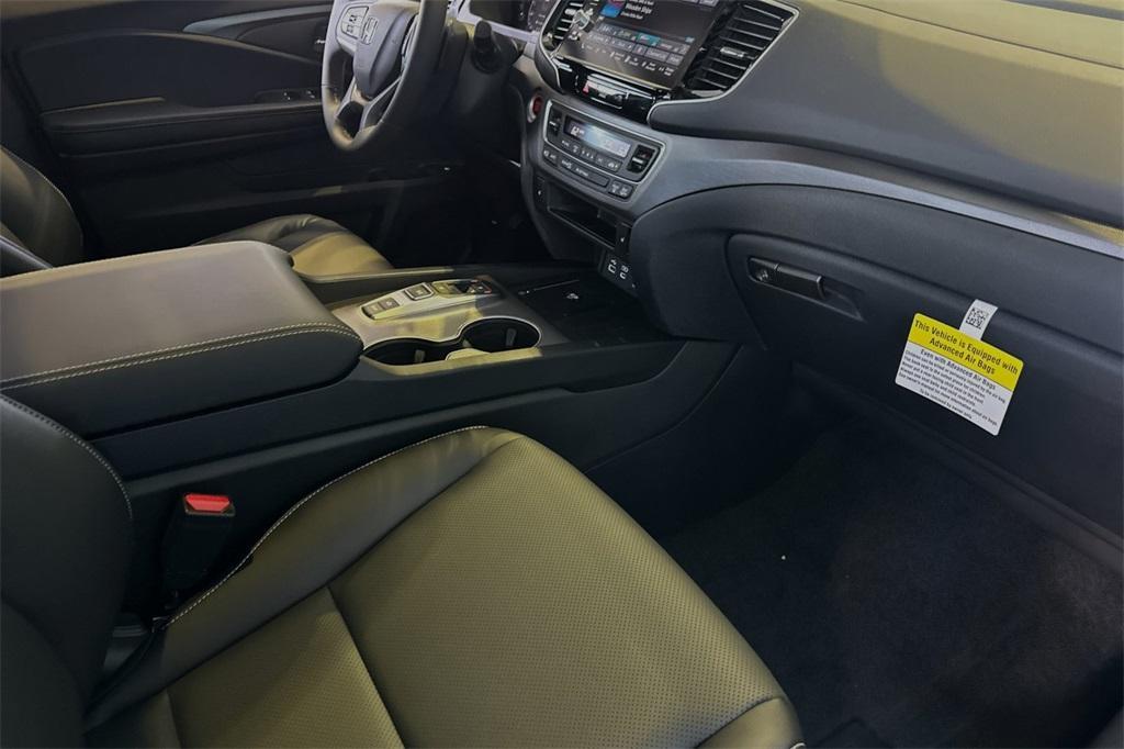new 2025 Honda Ridgeline car, priced at $44,885