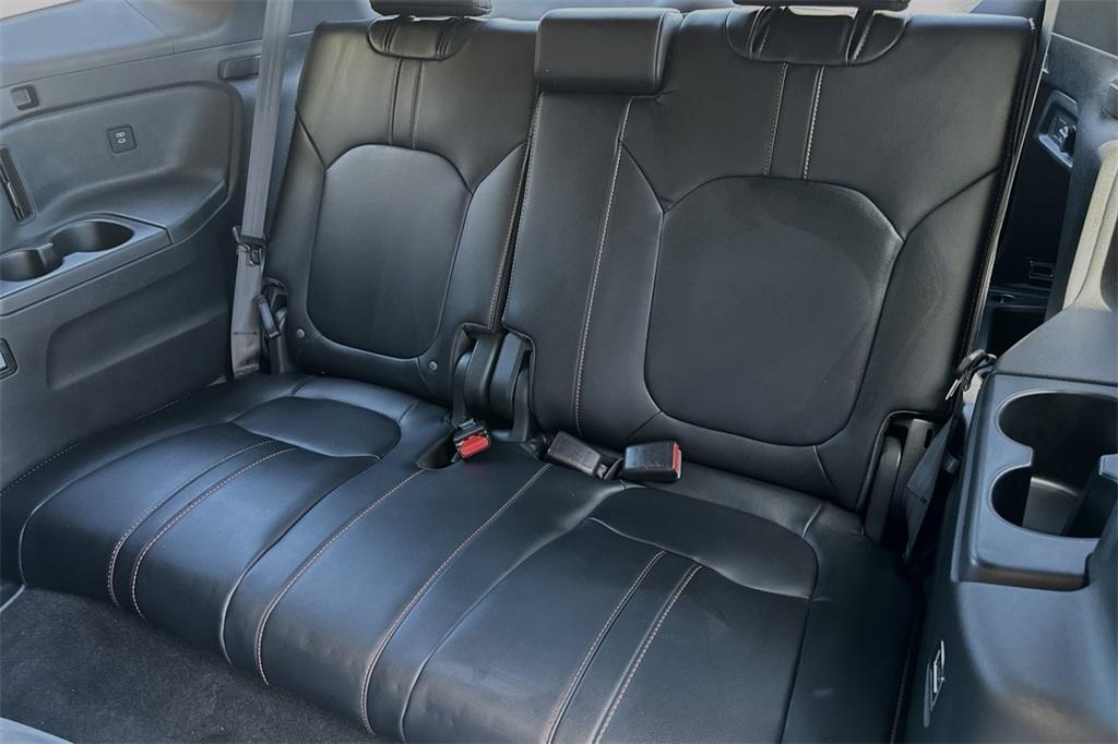 new 2025 Honda Pilot car, priced at $50,850